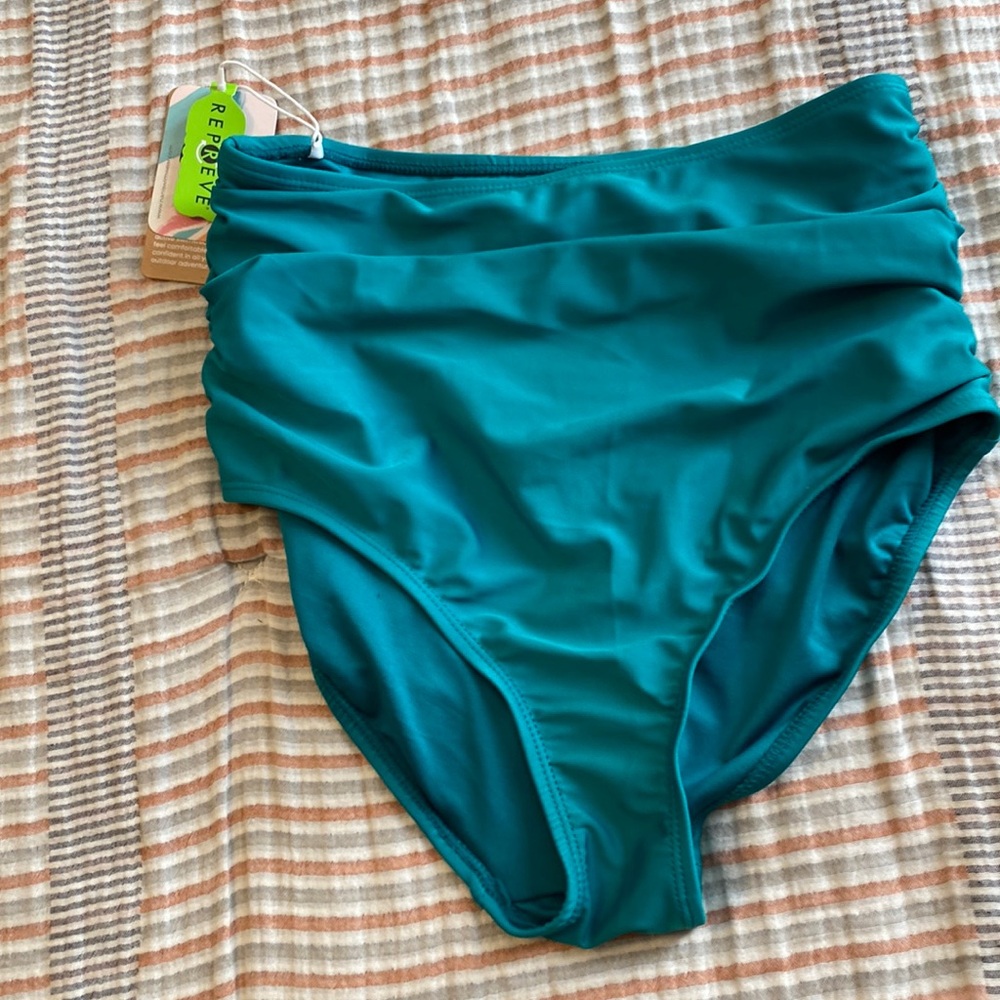 Nani XS Green Ruched Swim Bottoms